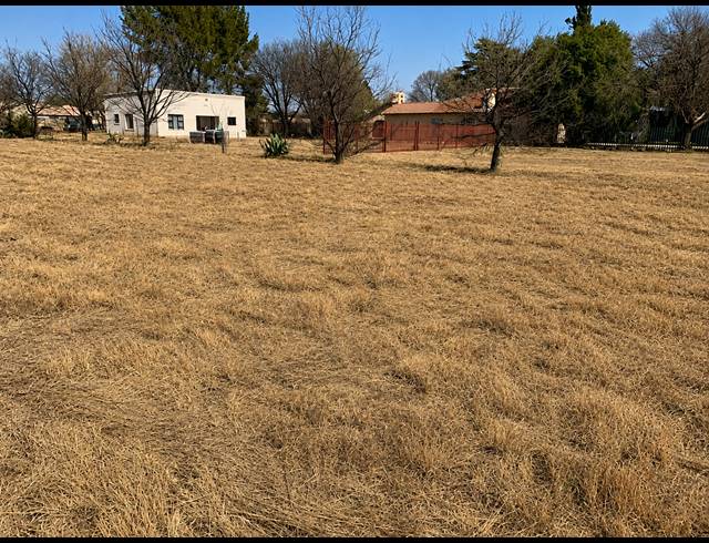 1,952M² VACANT LAND FOR SALE IN HENLEY ON KLIP